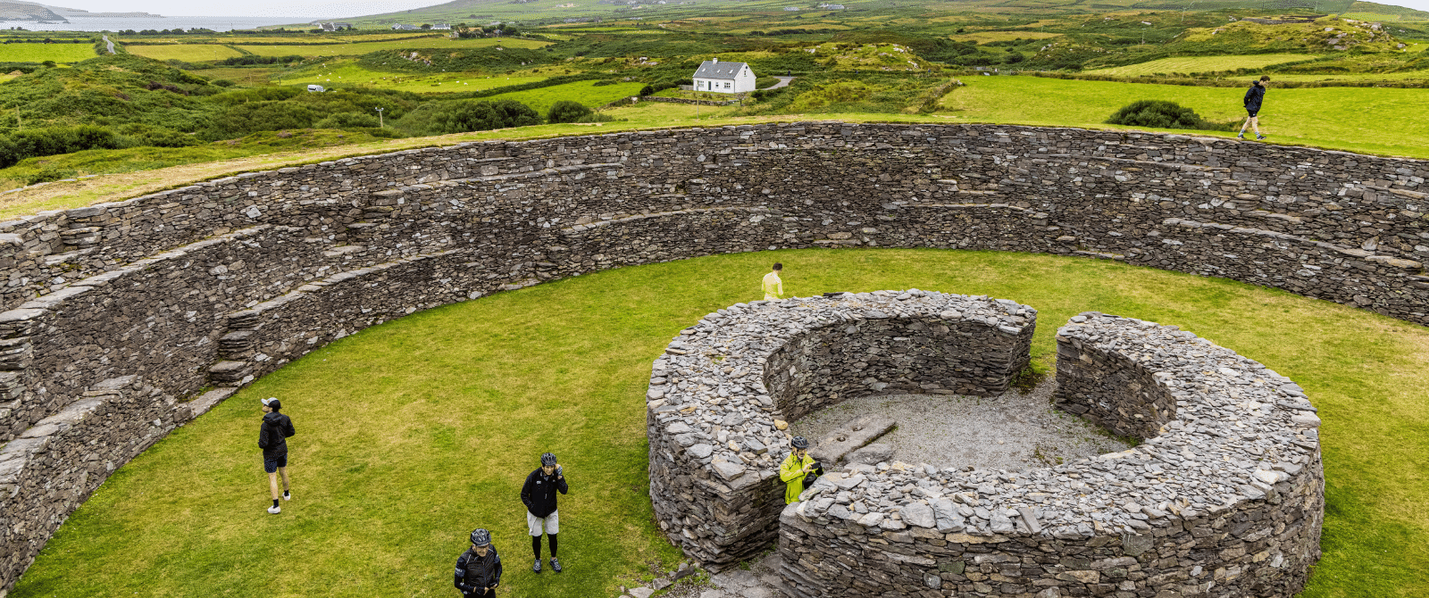 Visit to the medieval fort of Cahergall Fort