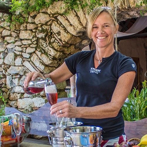 Person pouring wine in Barcelona