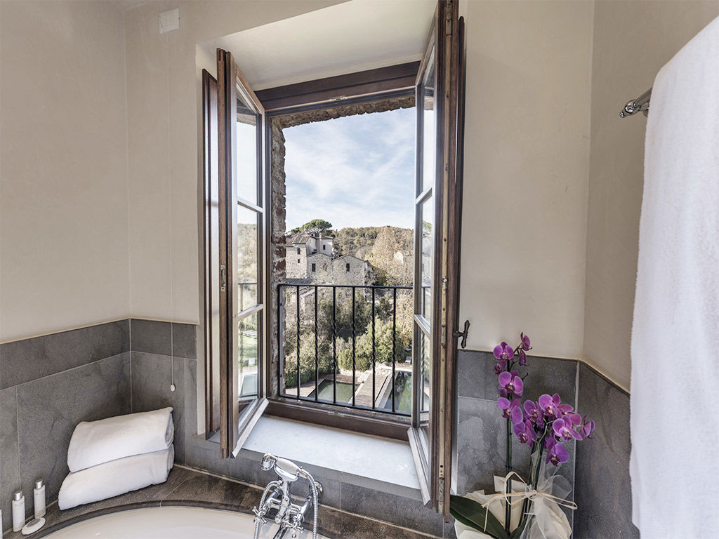 Hotel Variation Castel Monastero guest room