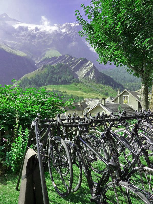 cyclestand at Auberge Edelweiss