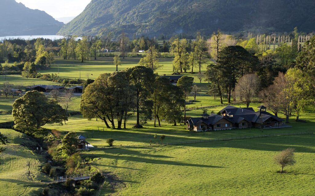 Parque Futangue Lodge and Casa Exploradores and Casa Explorand Lakes District Chile