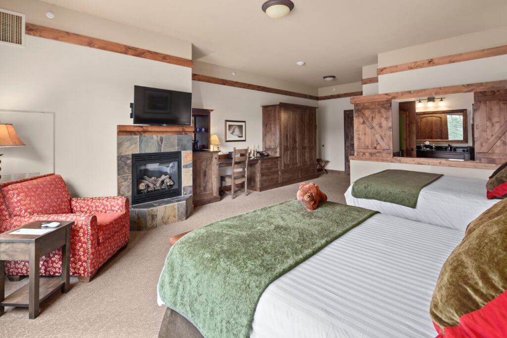 A guest room at The Lodge at Whitefish Lake near Glacier