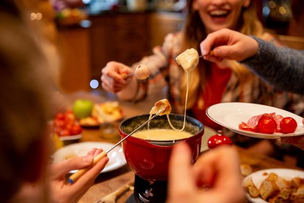 Featured Meal | Swiss Cheese Fondue
