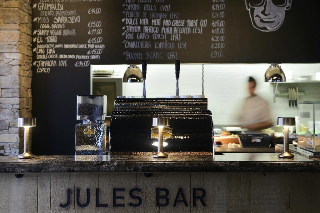 Jules Bar at Park Hotel