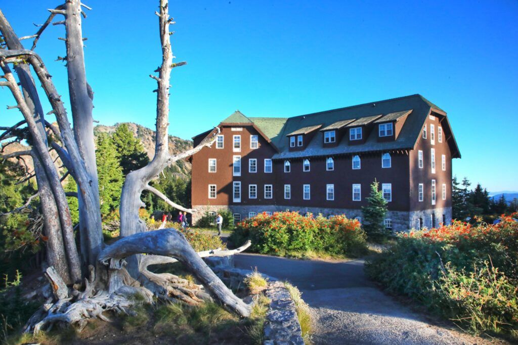 Crater lake lodge