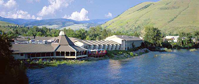 Arial image of the DoubleTree hotel in Missoula Montana that sits along a body of water