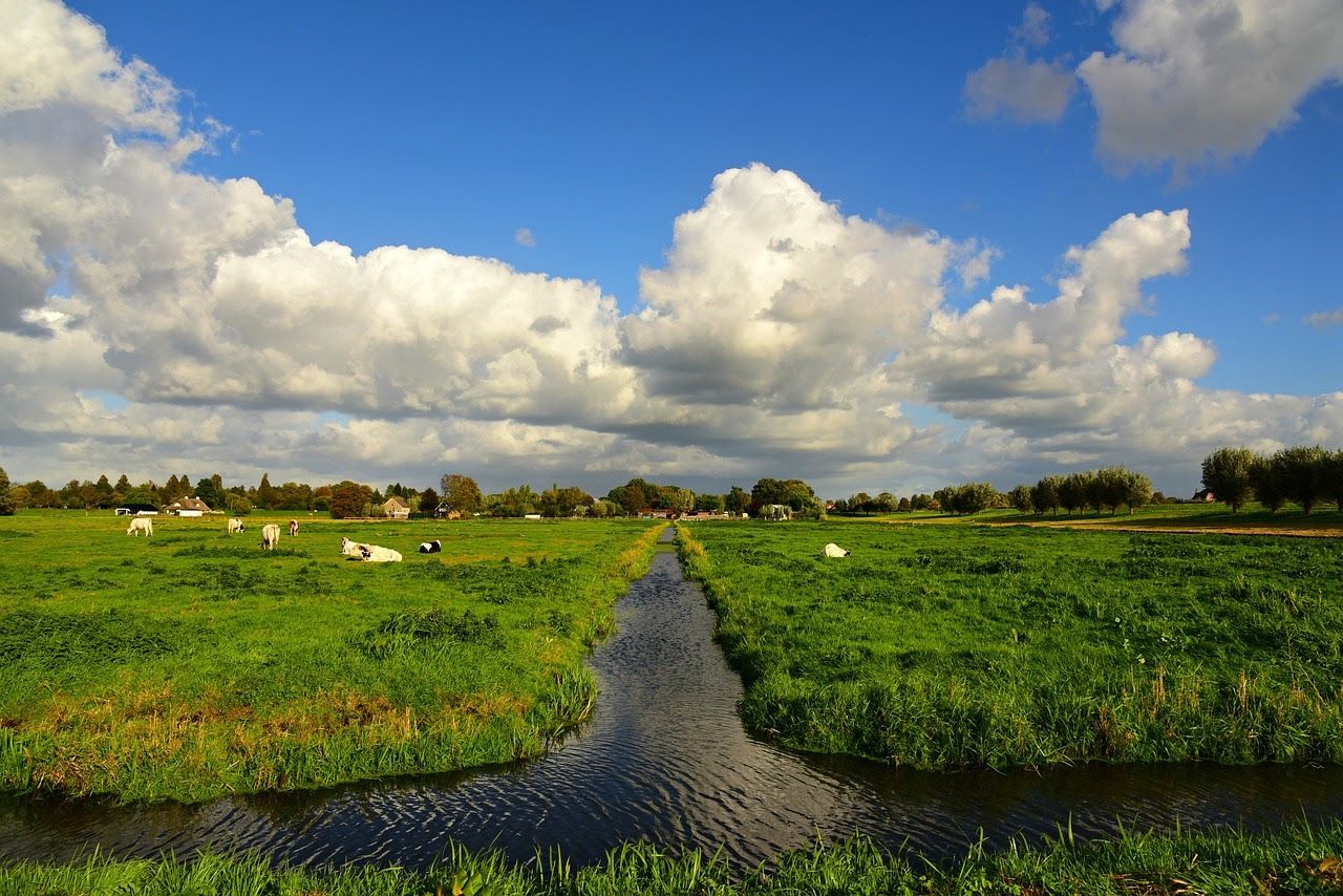 Cycle below sea level on the 