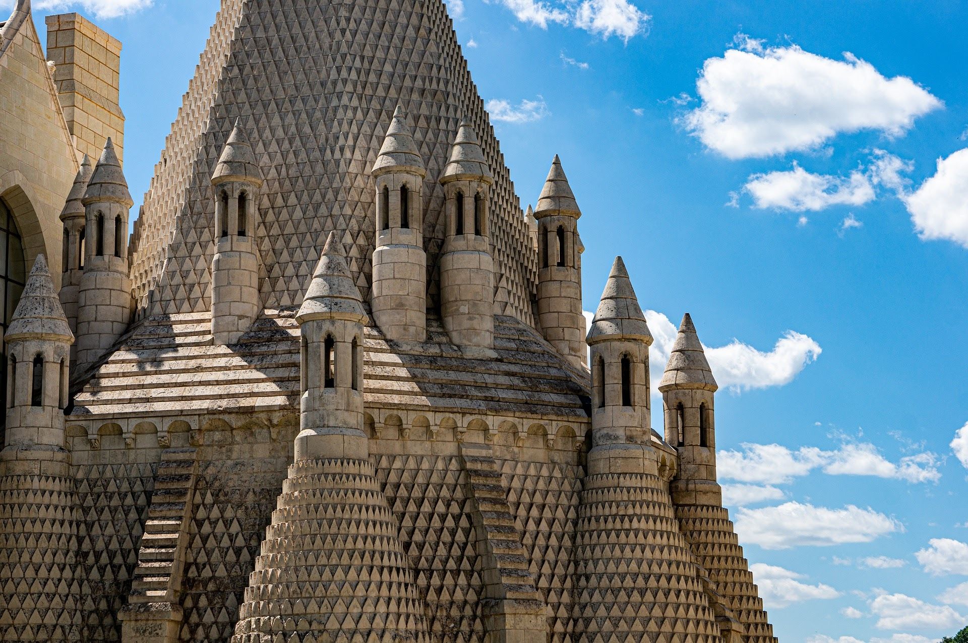 Visit the spectacular Fontevraud Abbey 