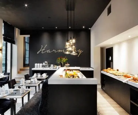 Hotel Harmony breakfast area