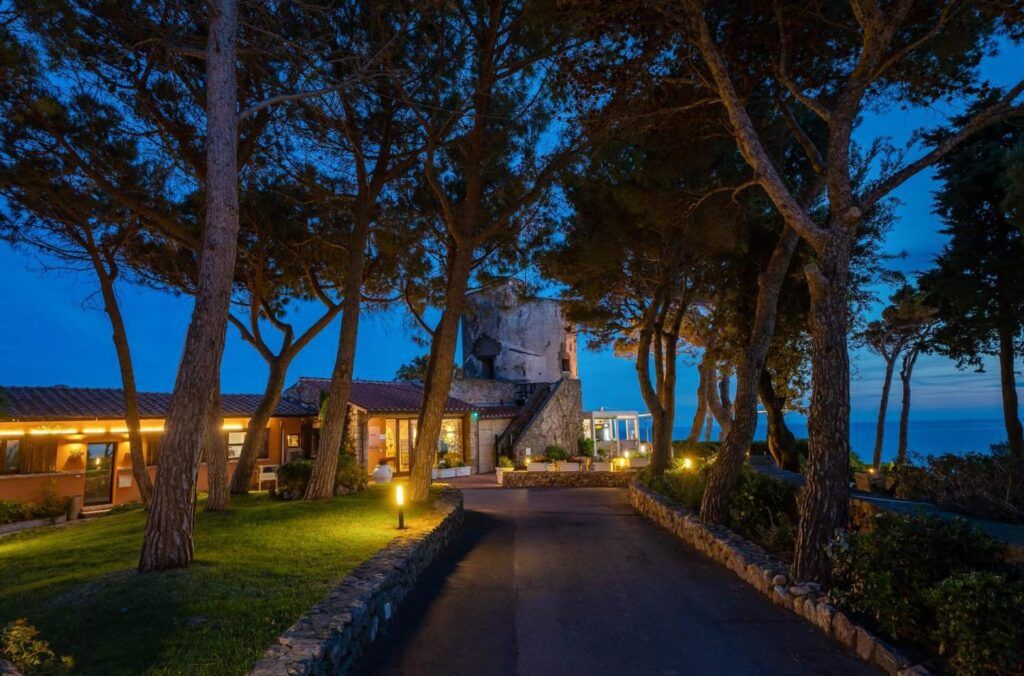 Torre Di Cala Piccola front entrance at night