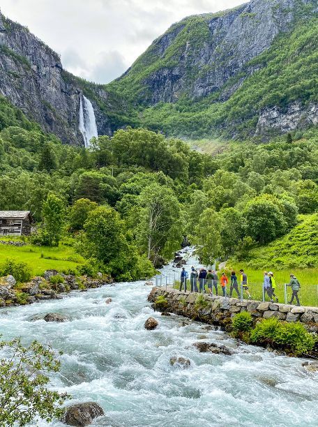 A group hike in Norway