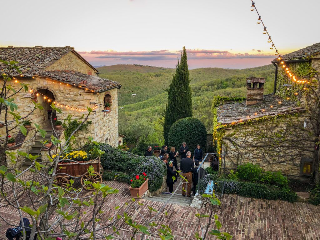 A Cassetta overlooking a vineyard