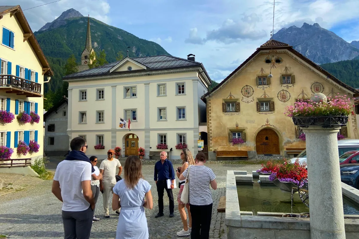 Mineral water tour in Scuol