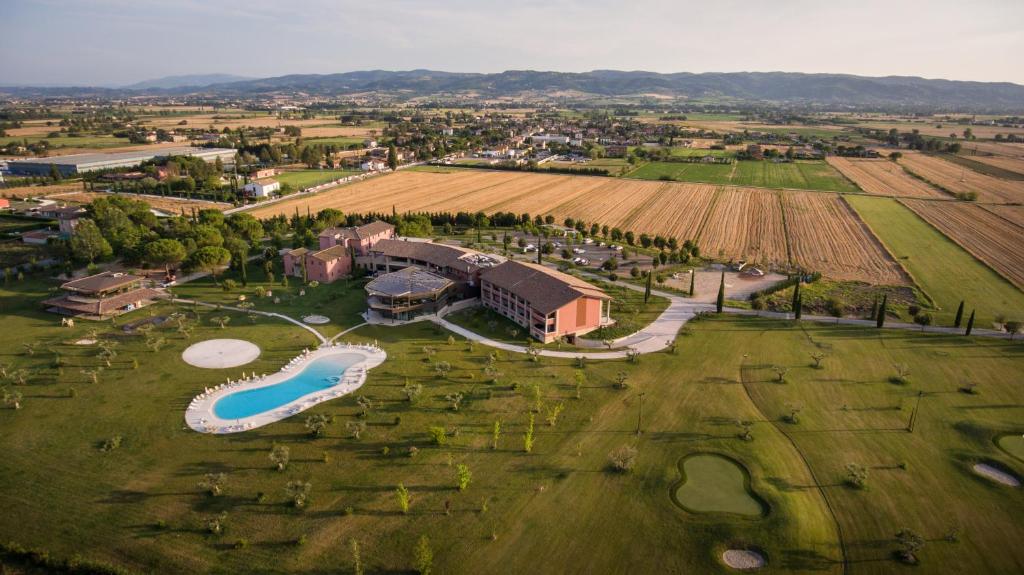 fly over view of the Hotel Valle di Assisi Resort and Spa