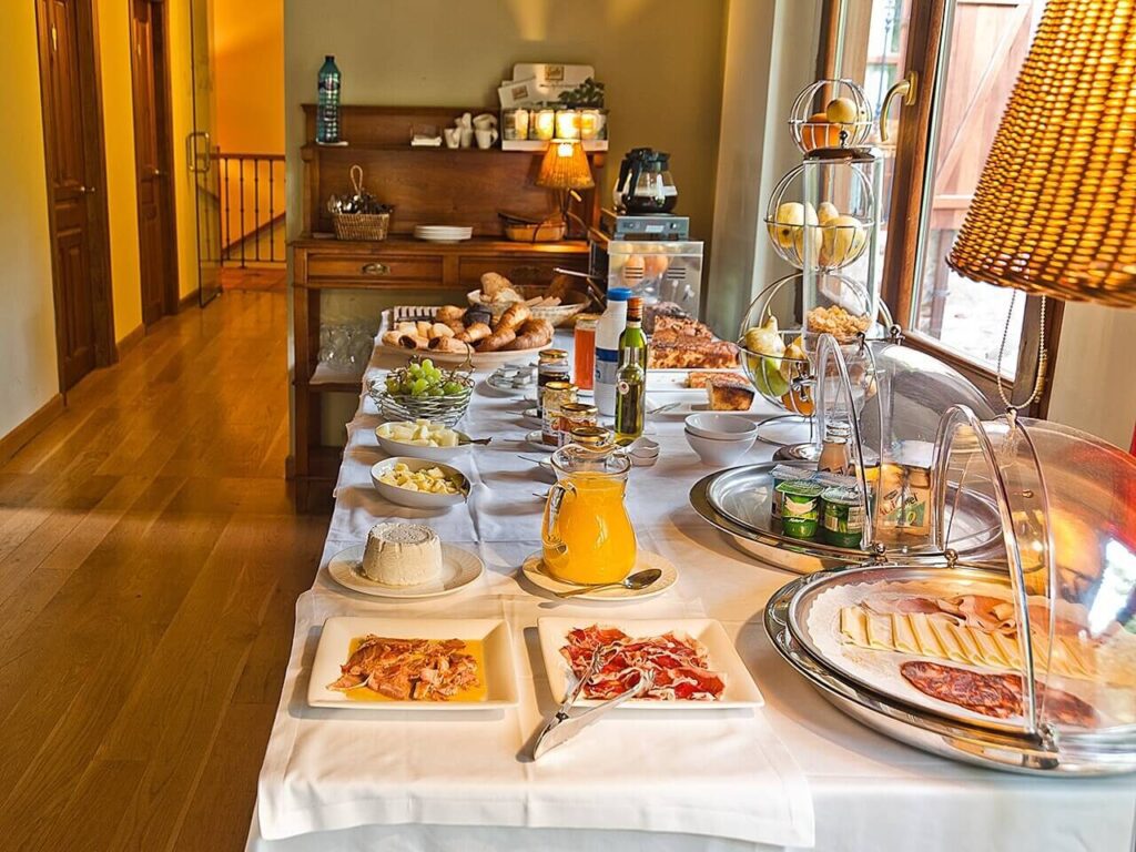 Breakfast buffet at Hotel Casa Masip
