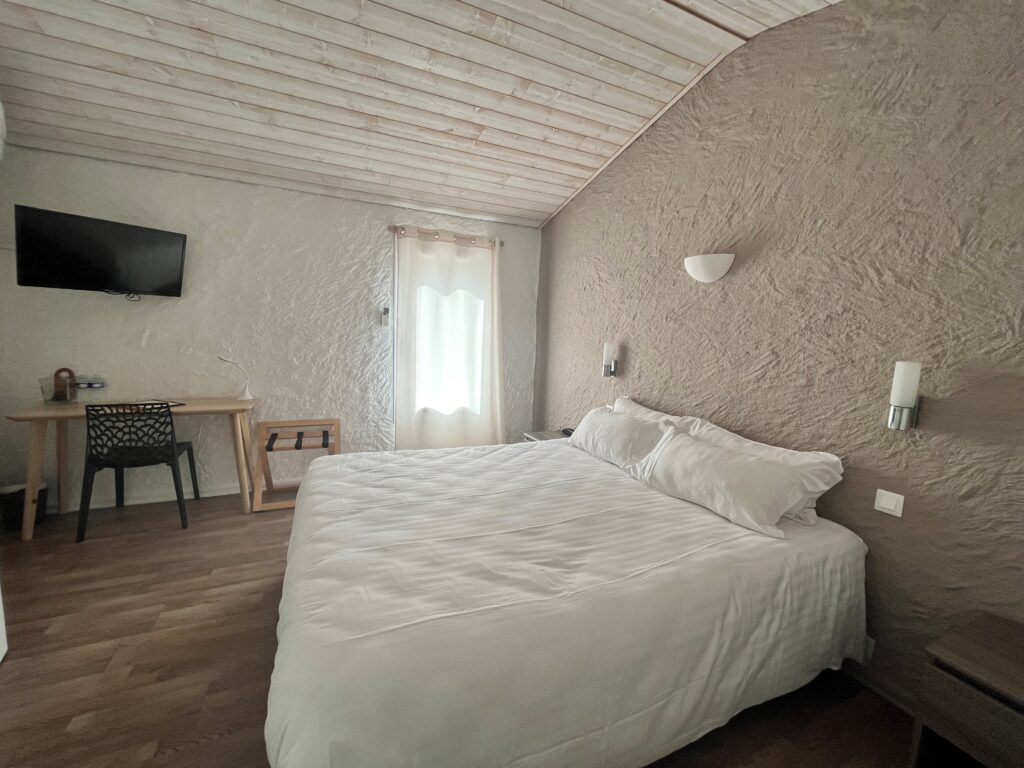 Double room at Auberge de Val Mourèze