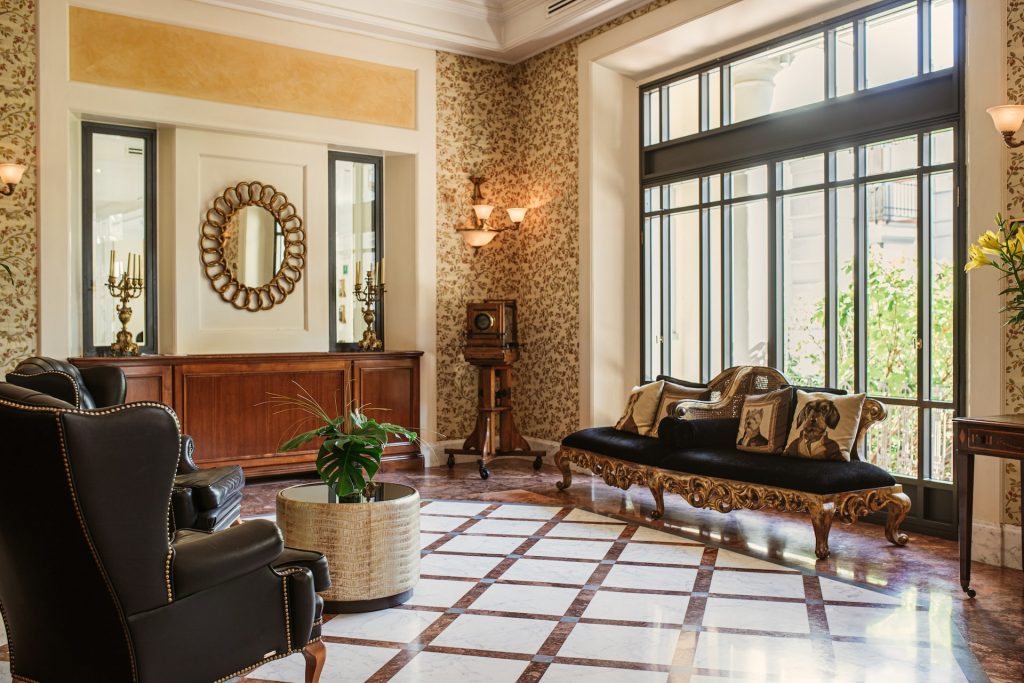Lobby of the Palazzo Montebello hotel with ornate furnishings