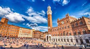 Discover the delights of medieval Siena