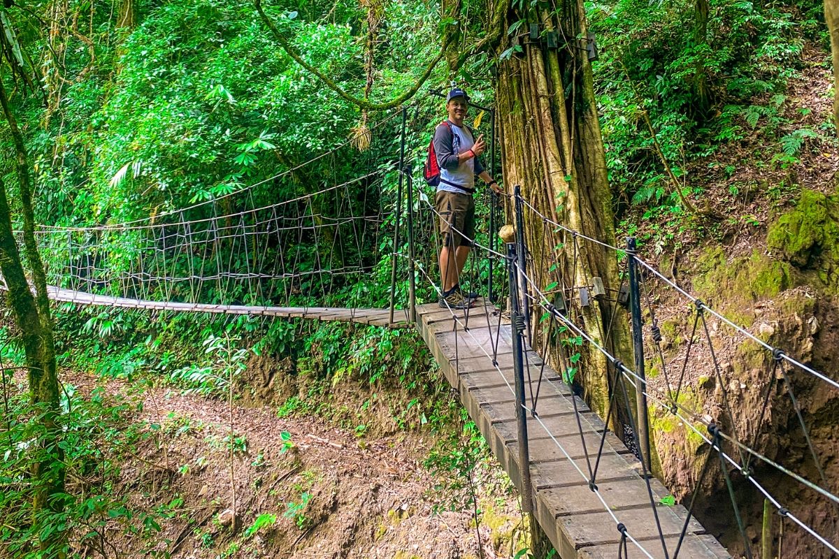 Costa Rica Hiking Tour | Rainforests, Cloud Forests \u0026 Coastal Trail, image size:1200x800
