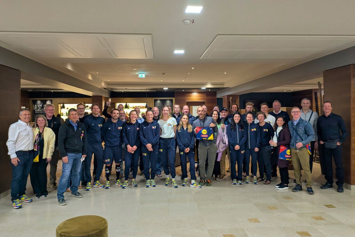 Cocktail Hour with reps from Lidl-Trek