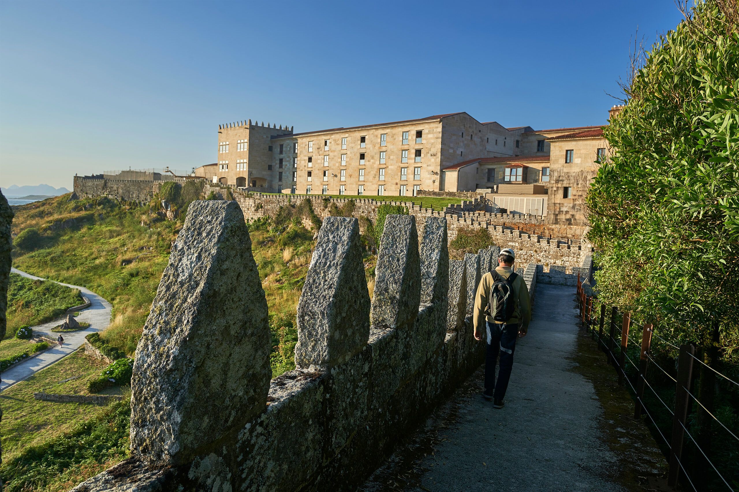 The ramparts of Monte Real