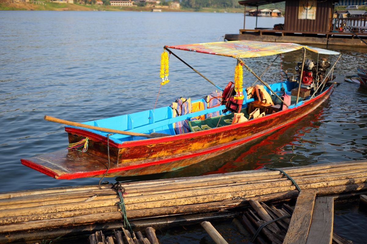 Long-tail boat ride