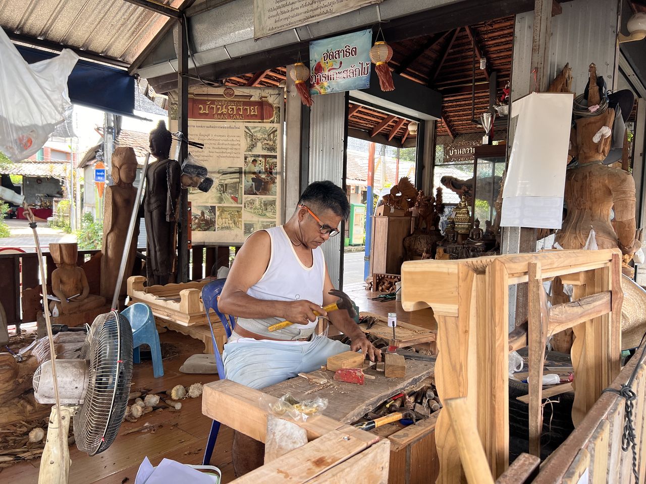 Baan Tawai woodworking village